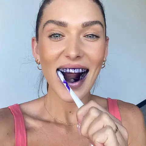 PURPLE TOOTHPASTE - TEETH WHITENING 4 PURPLE TOOTHPASTE - TEETH WHITENING